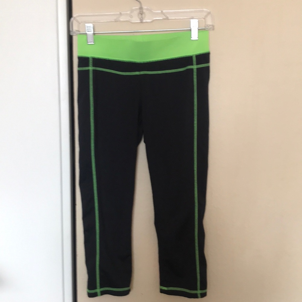Cropped Work Out Pants